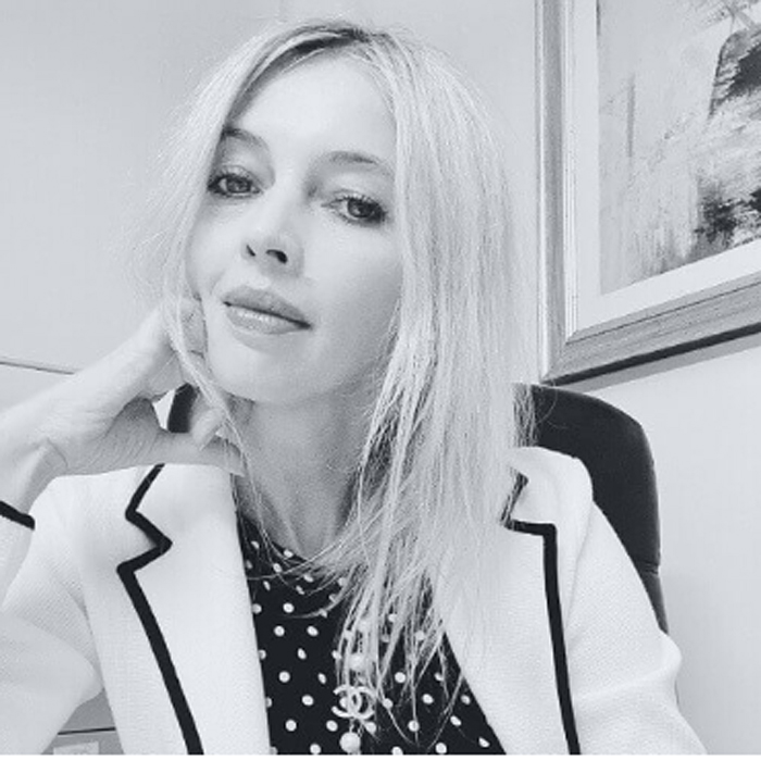 Estro Collezioni - Exclusive Italian Bathroom Furniture Combining Tradition and Innovation Estro Collezioni - Italian Design and Craftsmanship